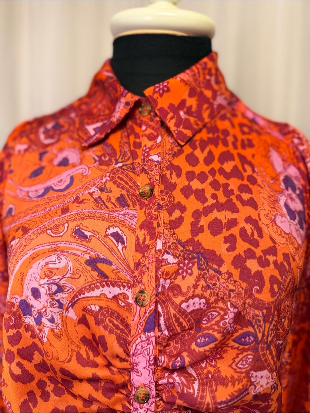 Free People XS Orange Paisley Leopard Ruched Button Down Blouse Boho - Picture 3 of 14